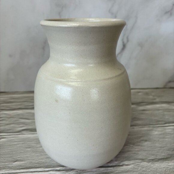 Ceramic Pottery Hand Made Vase With Light Purple Flowers - Picture 3 of 8